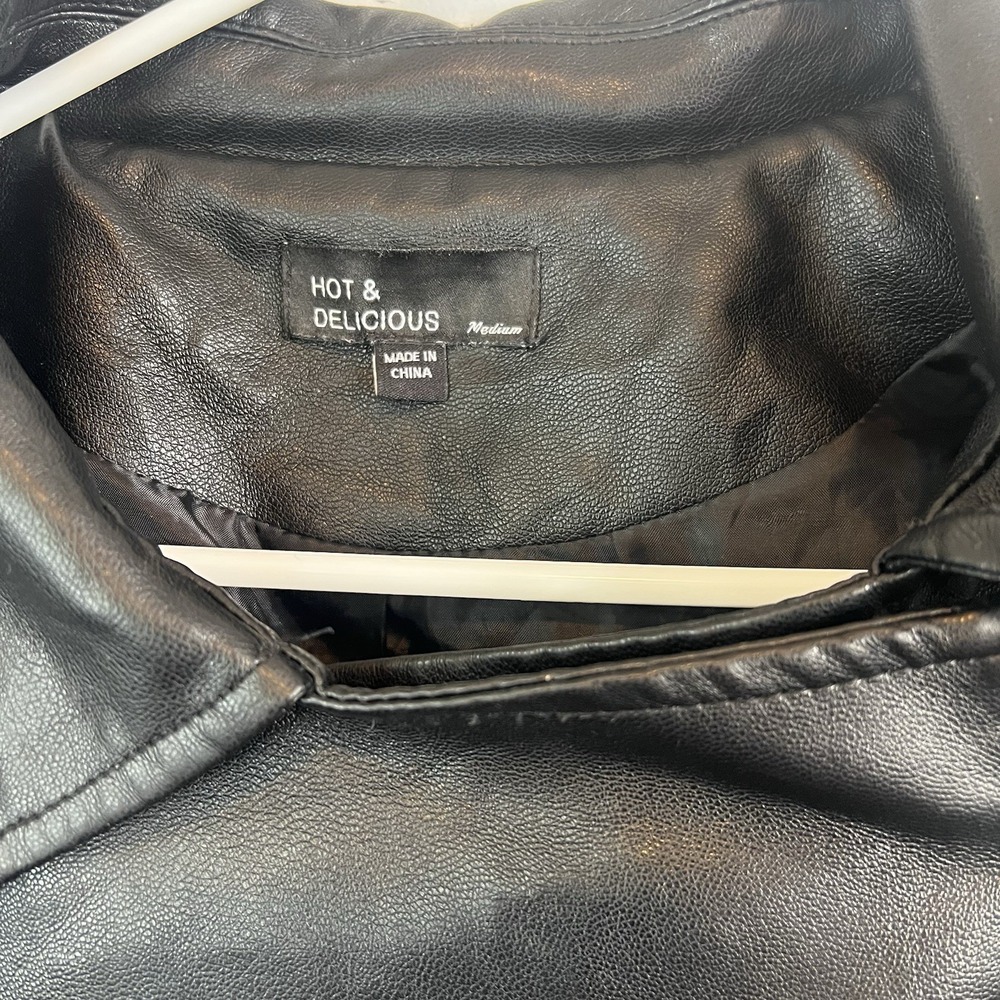Hot & Delicious Black Faux Leather Biker Moto Jacket Collared Full Zip M - Picture 2 of 5